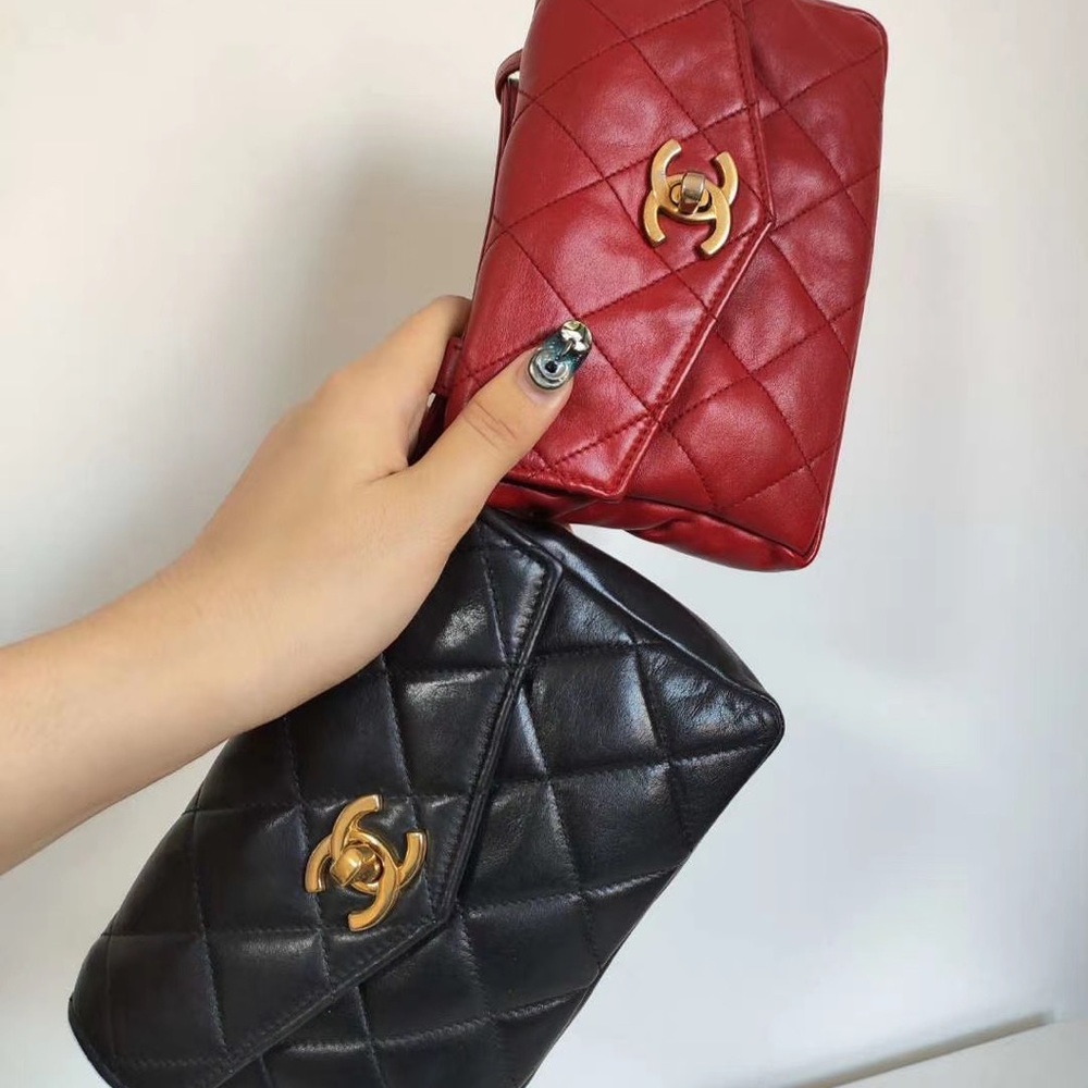 chanel vintage belt bag